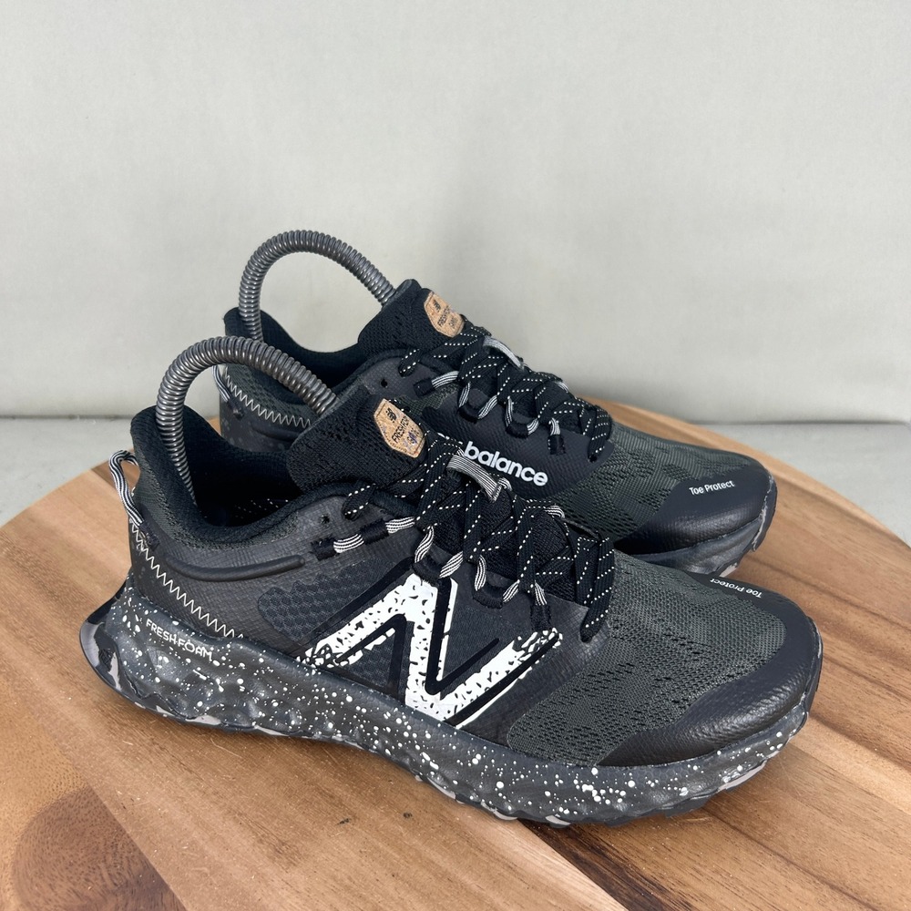 New Balance Fresh Foam Garoé Trail Running Shoes Black White Womens 6.5 B